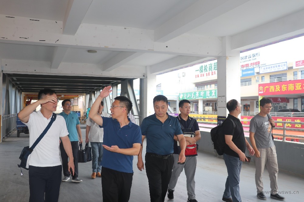 常州凌家塘市場總經理帶隊赴我院設計的鄭州萬邦市場開展考察工作